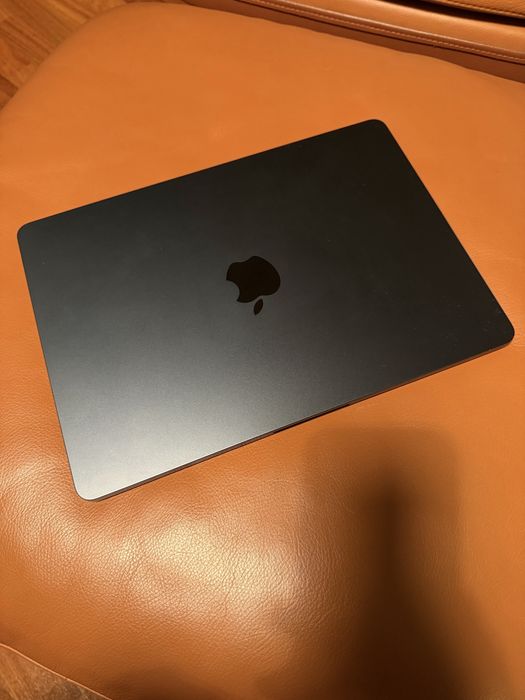 Macbook air 13 M3 8G/256G de 2024