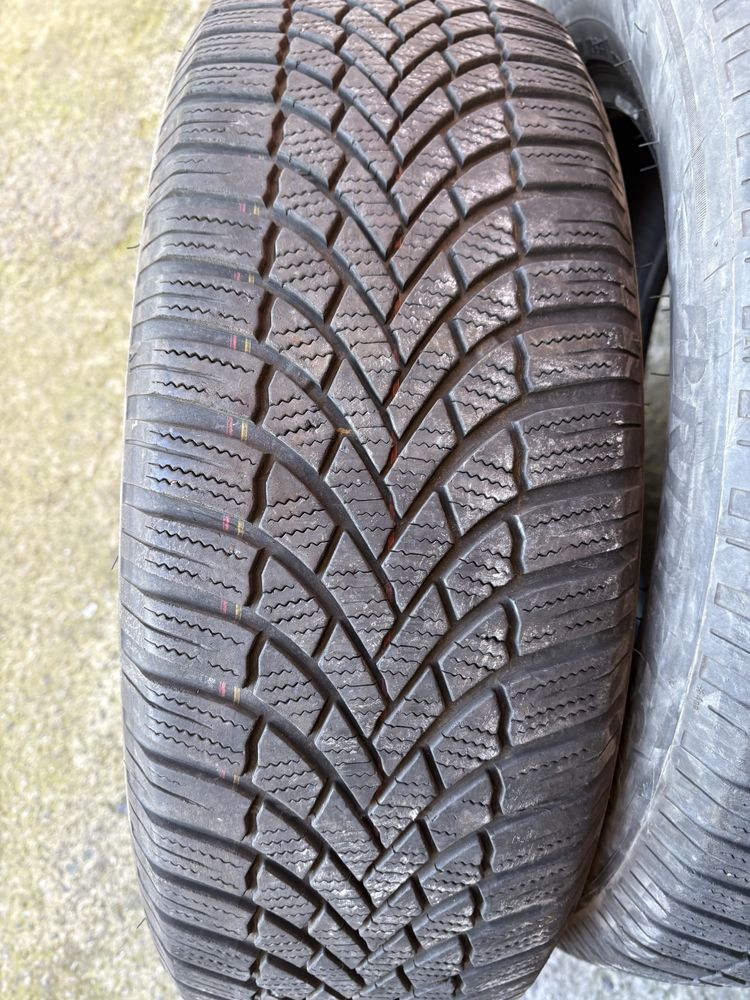Bridgestone Blizzak LM005 215/65 R17