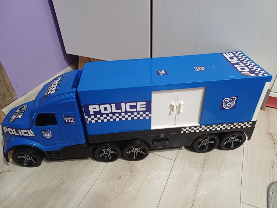 Wader -duża policja