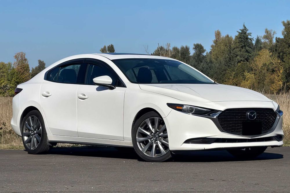 Mazda 3      2021