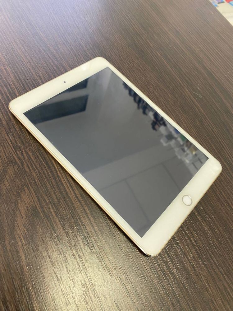 Планшет Apple iPad mini 3 Wi-Fi 32GB Gold icloud lock