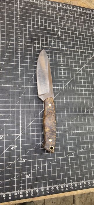Nóż ręcznie robiony bushcraft stal Becut