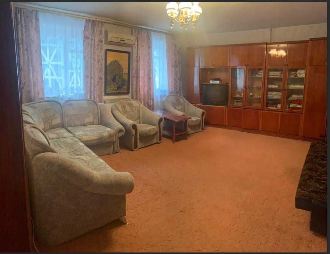Продажа будинку з  земельною ділянкою