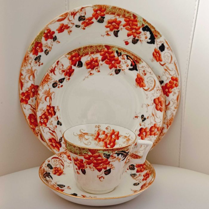 **ŚWIĘTA**filiżanka + patera HJC Longton England 1908+