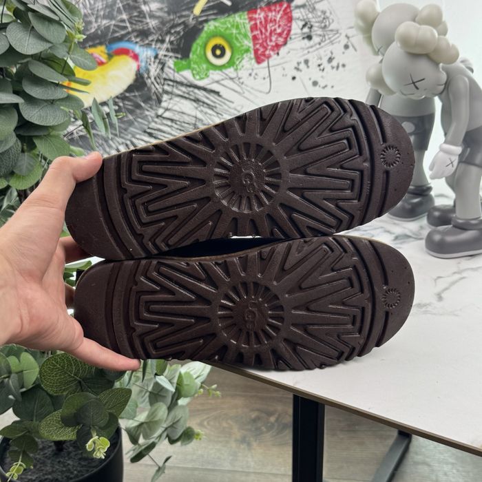 Кросівки UGG Ultramini 40 розмір E989