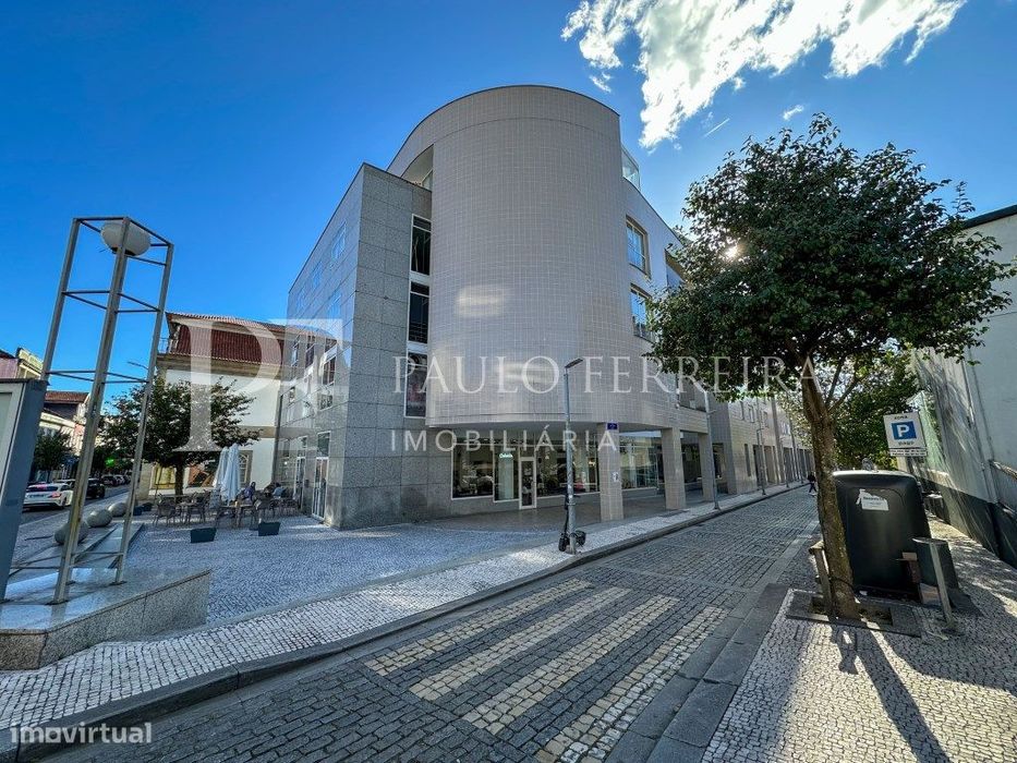 Escritório no centro de Famalicão