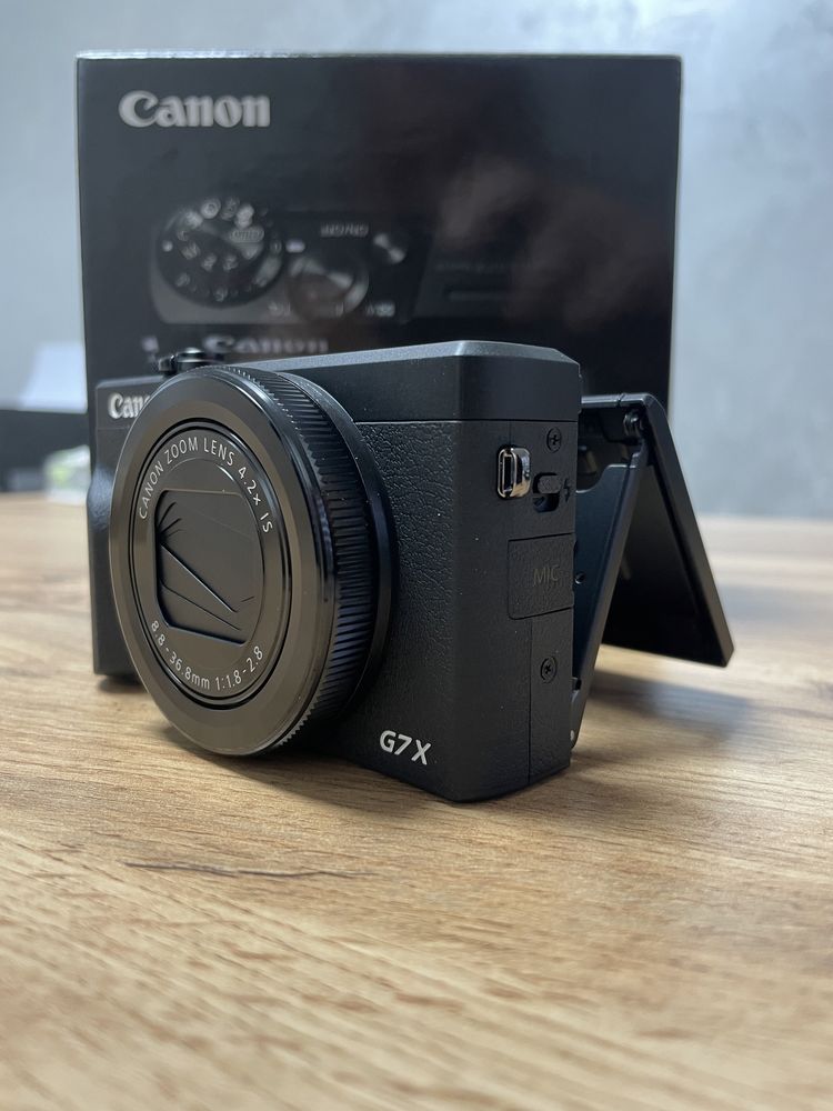 Цифрова фотокамера Canon Powershot G7 X Mark III Black В НАЯВНОСТІ