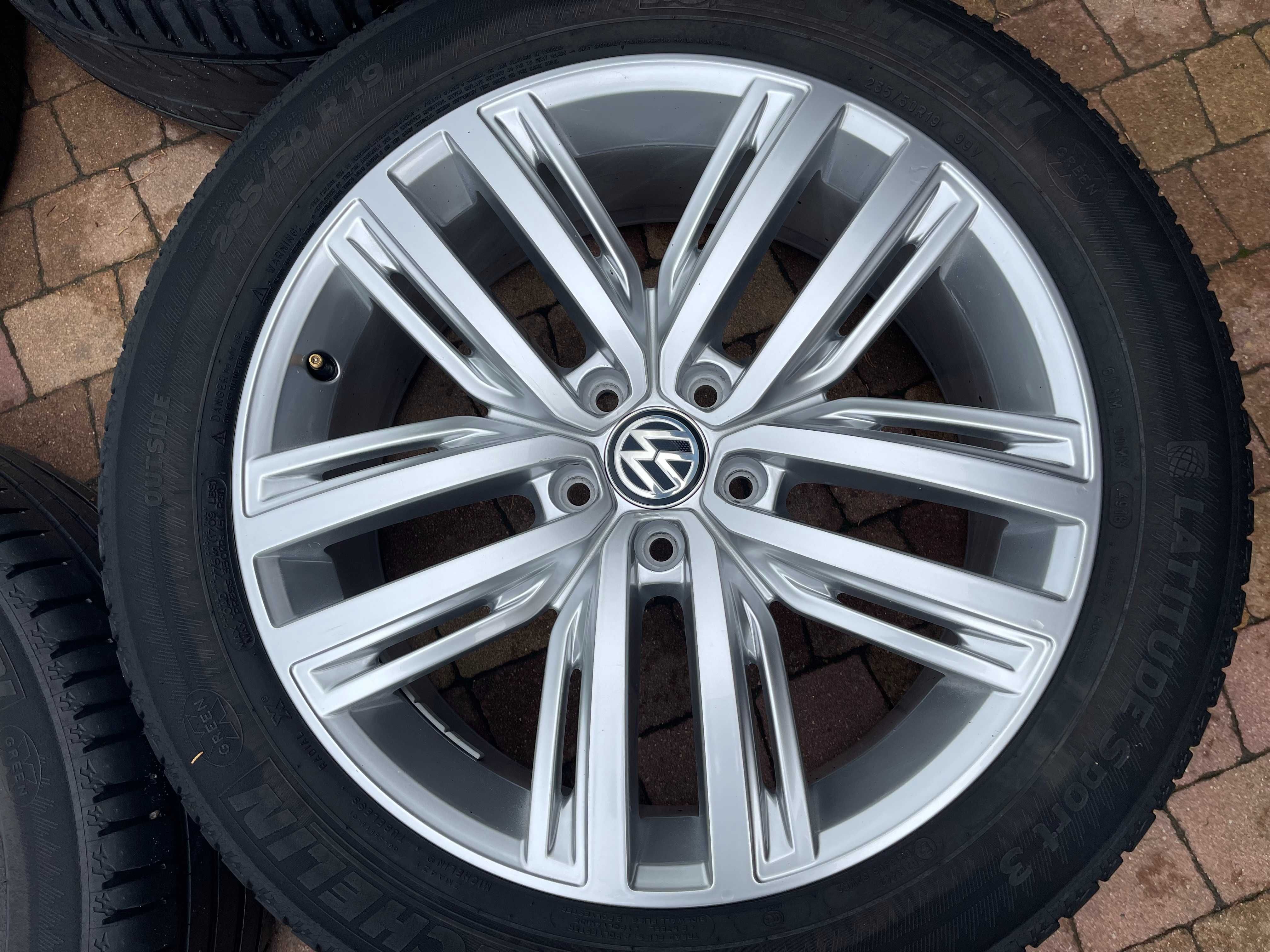 3907. Alufelgi 19" Vw Tiguan II oryginalne 5x112 7Jx19 ET43 proste