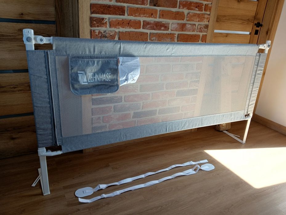 Wysoka Barierka zabezpieczająca na łóżko