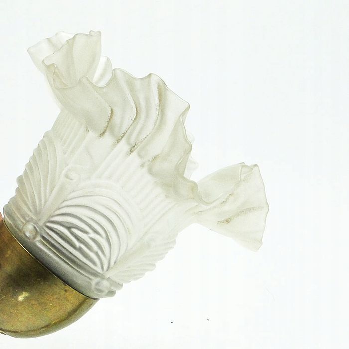 Kinkiet w stylu secesyjnym