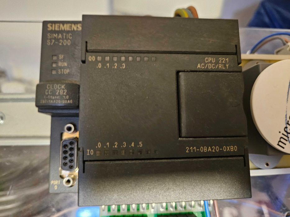 Sterownik Siemens S7-200 plus panel TD200 i kabel do programowania