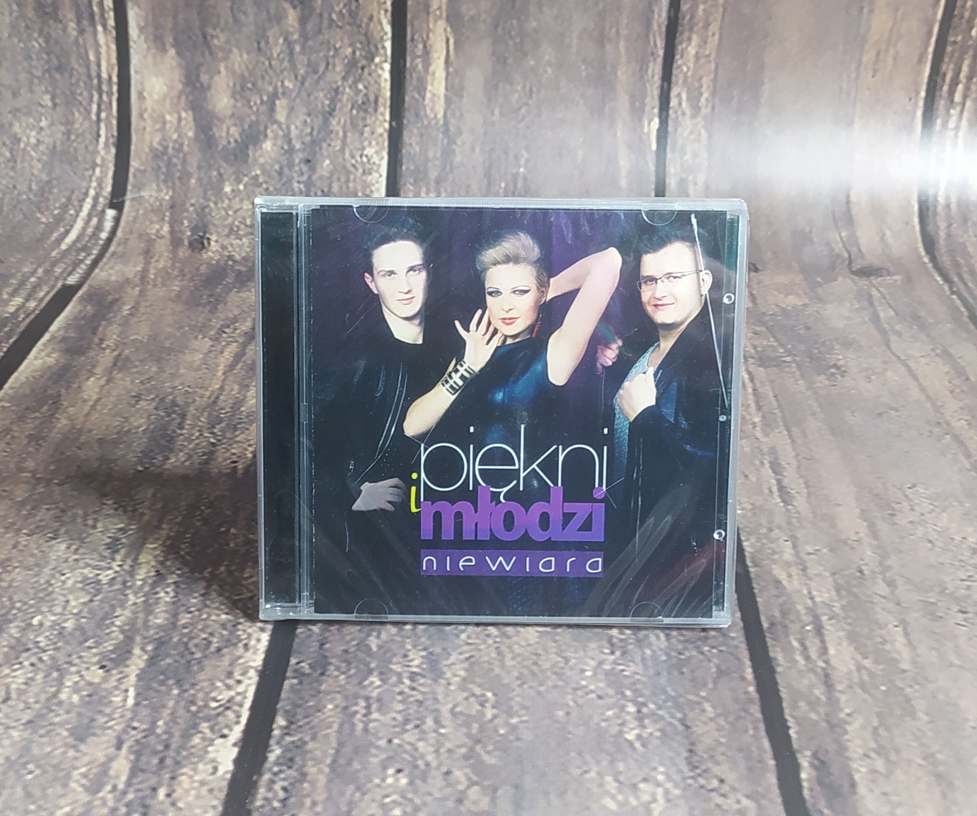 Piękni i młodzi - Niewiara - cd