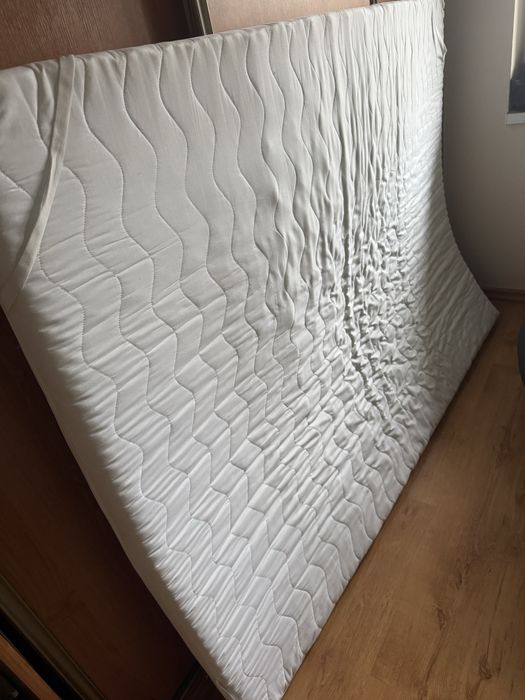 Sprzedam nakładkę na materac 200x140