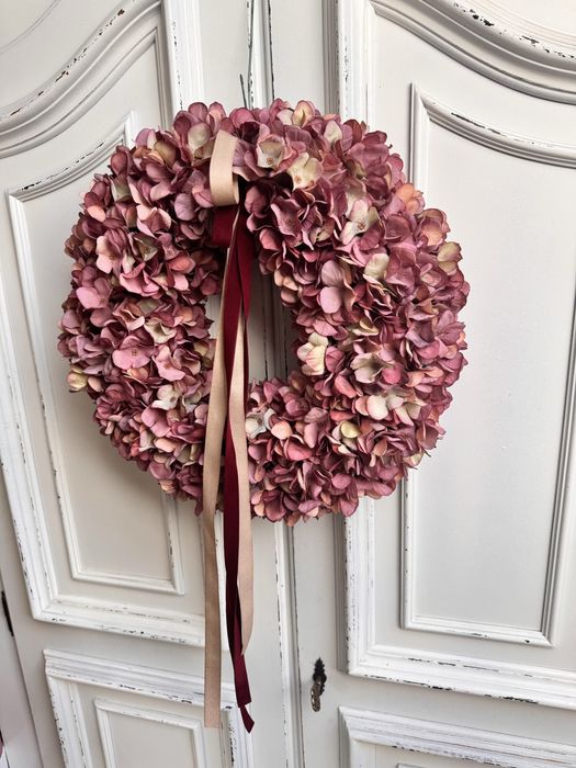Elegancki wianek z jesiennych kolorach