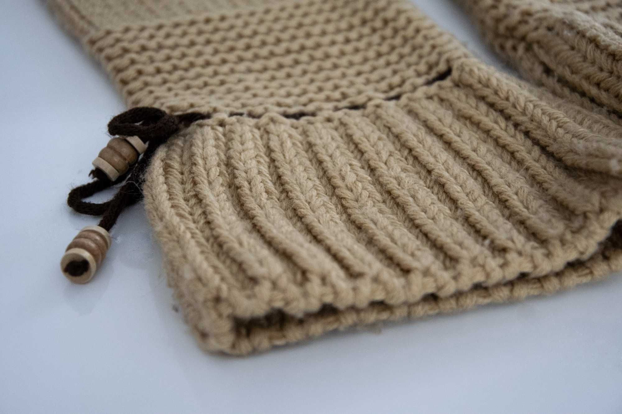 Karmelowy sweter golf z wełną - S/36