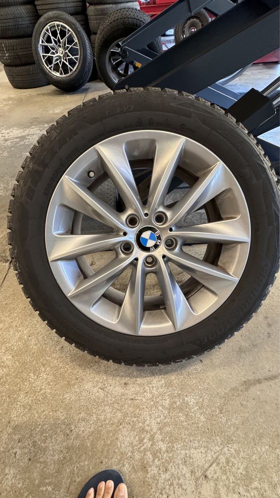 Комплект колес BMW X3 + 235/55/18 Bridgestone Dmv-2