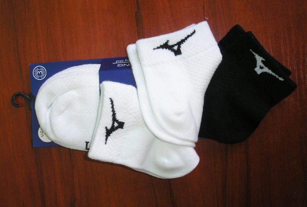 Шкарпетки для тренувань Mizuno Training Mid 3P. Спортивні носки Мізуно