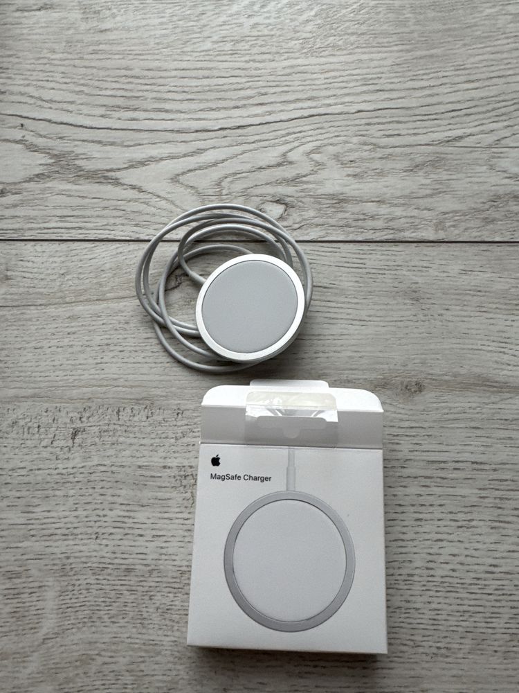 Зарядний пристрій MagSafe charge Apple 15 W