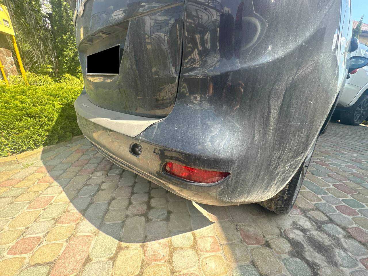 Задній Бампер в зборі до Opel Zafira C 2012-2016