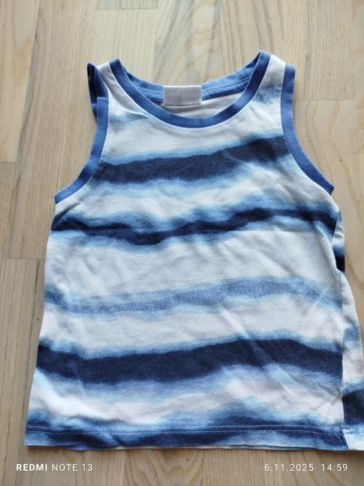 Sprzedam bawełnianą koszulkę na szelkach marki so cute. 
Rozmiar 86.
B