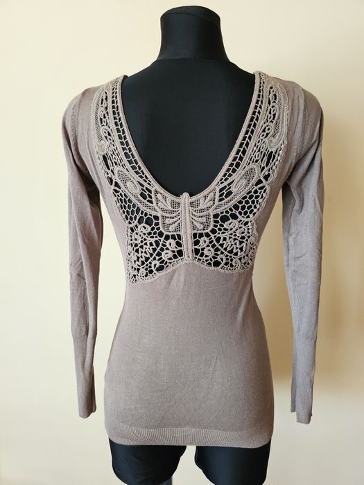 Sweter ozdobne plecy
