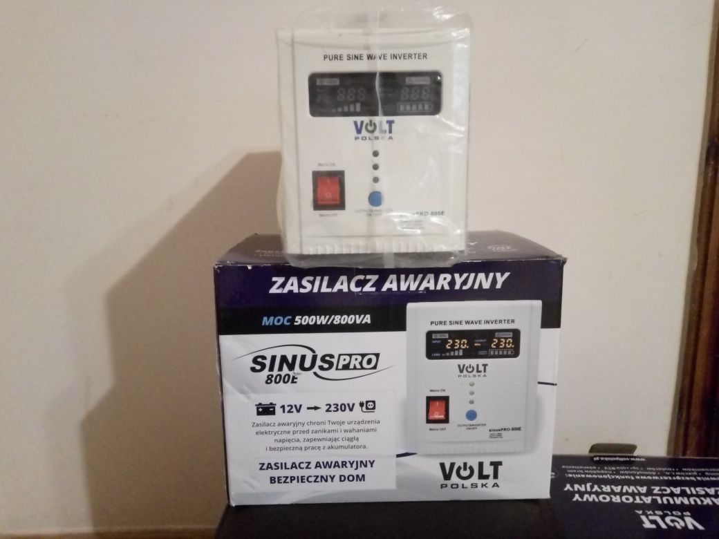 VOLT SINUS PRO 800 E 12/230V (800VA/500W)