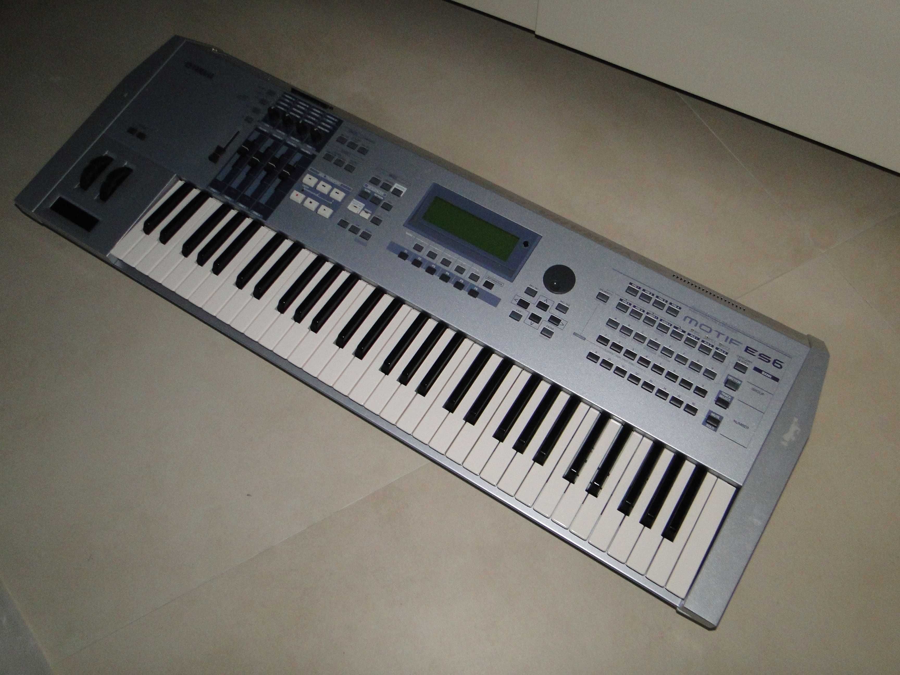 Flagowy Syntezator YAMAHA MOTIF ES6+Pamięć 512 MB+Futerał.Okazja.Warto