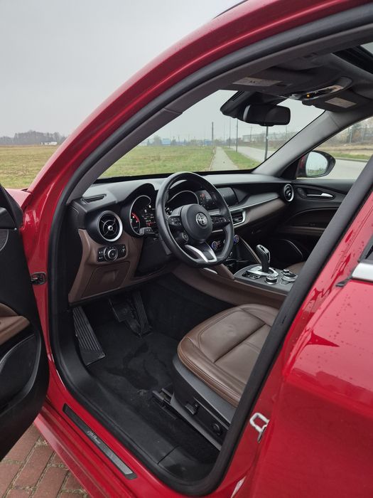 Alfa Romeo Stelvio q4 2.0 280km