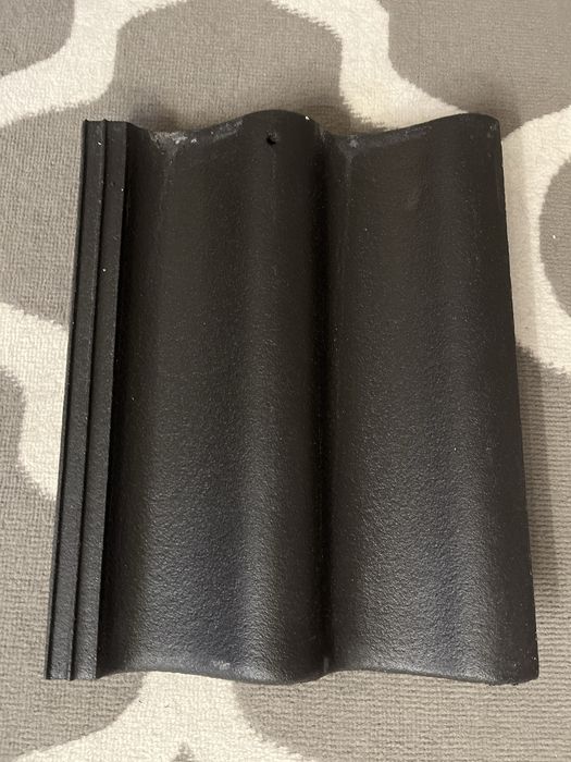 Dachówka betonowa czarna IBF