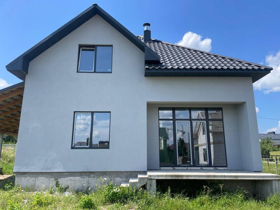 Продам будинок з міськими комунікаціями, Озерна, біля Озера