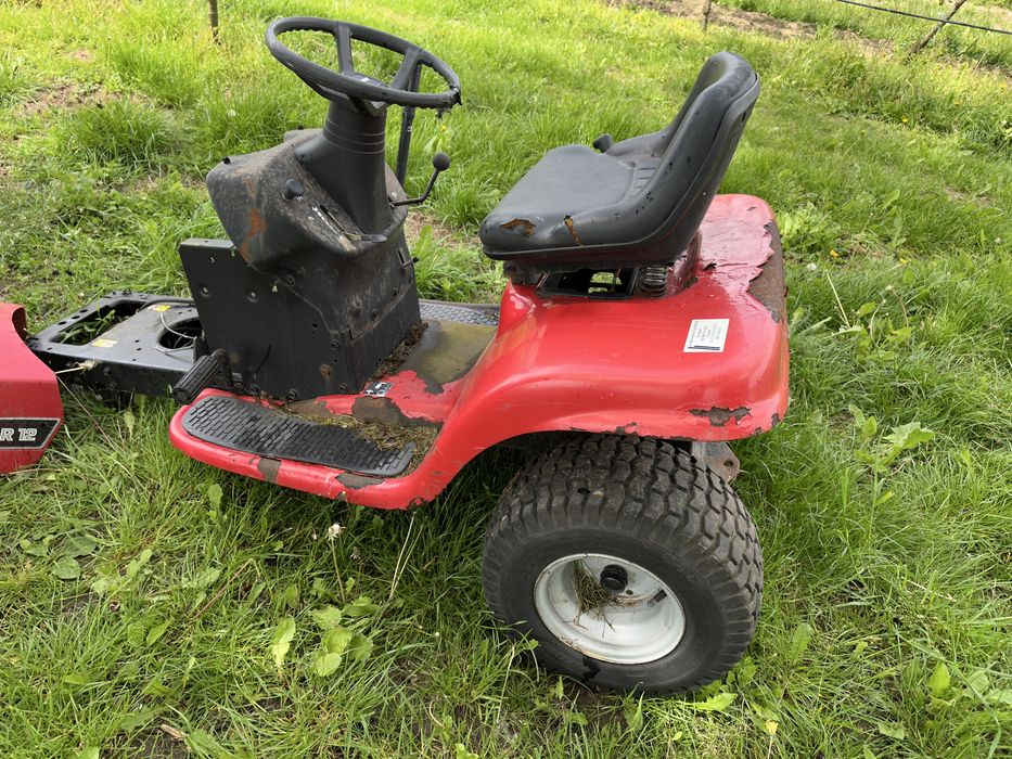 Kosiarka traktorek na czesci Jonsered calosc