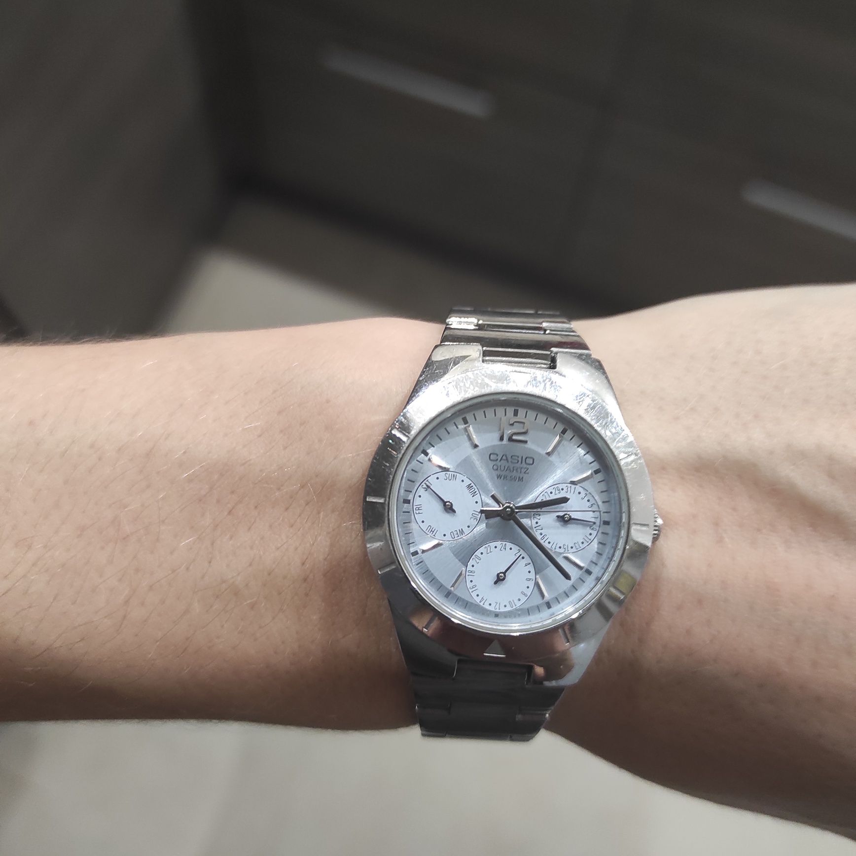 Часы Casio Quartz WR 50 M