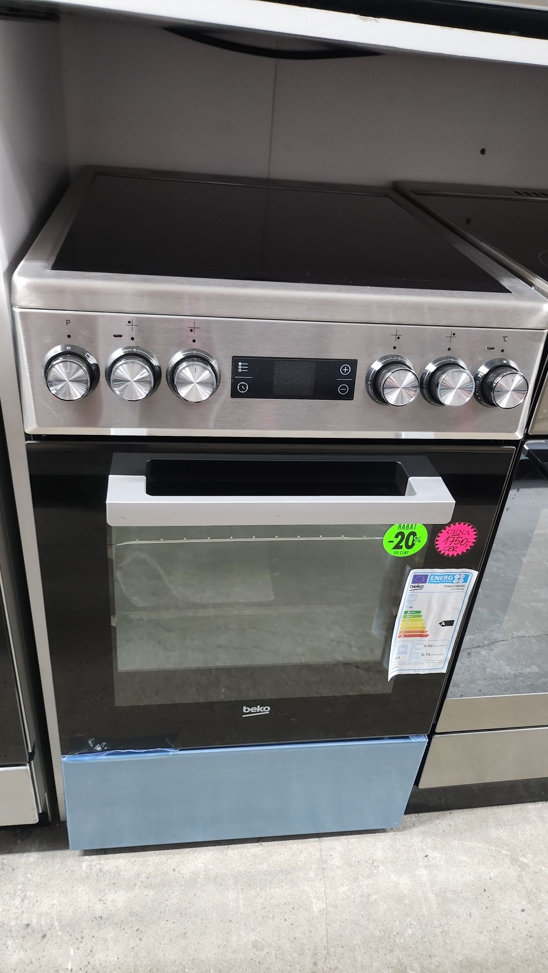 JANKI, ul. WSPÓLNA 6 Kuchnia ceramiczna Beko FSM57300GX