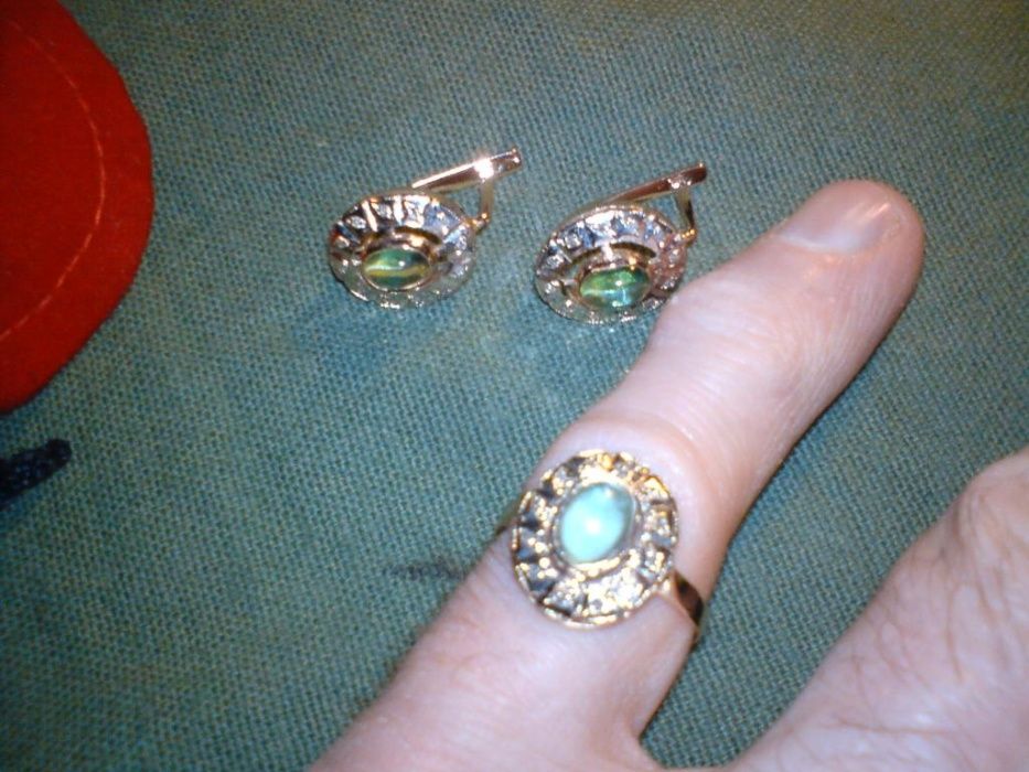 кольцо золотое с бриллиантами женское СССР