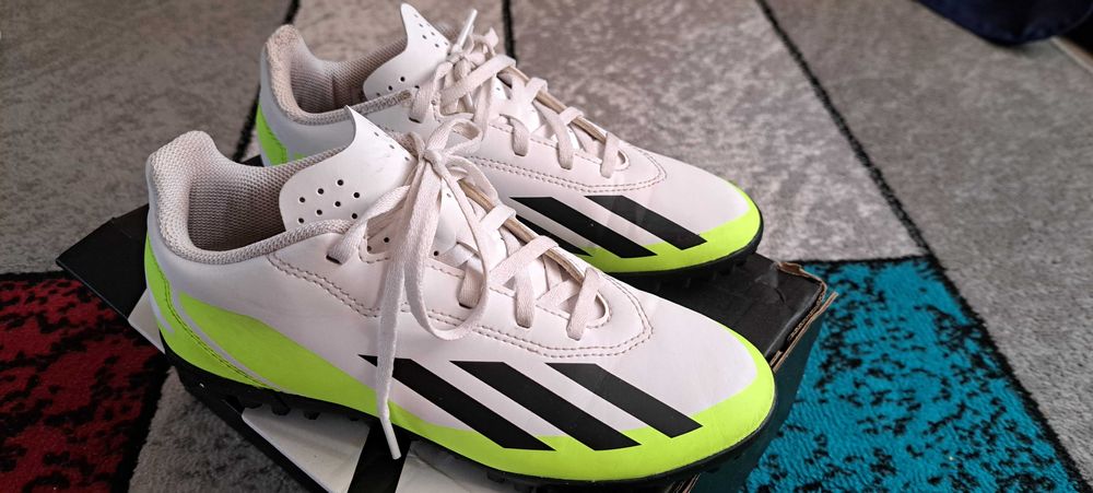 Buty halowe rozm. 36