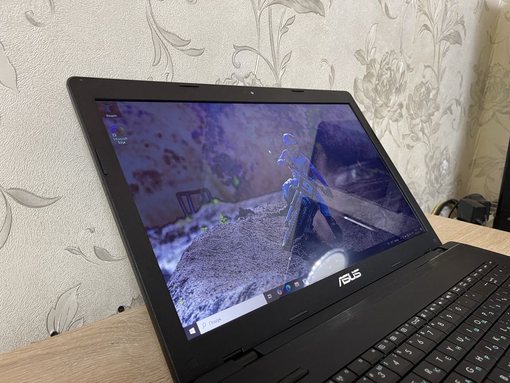 Бюджетний ігровий ASUS | 17 екран | Nvidia 2GB | Гарний, доглянутий!