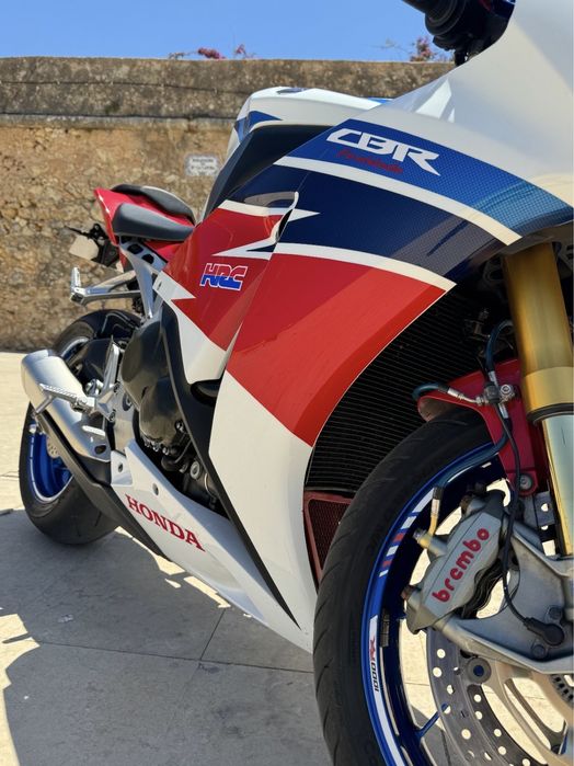 CBR1000RR SP Nacional c/ histórico e poucos Km