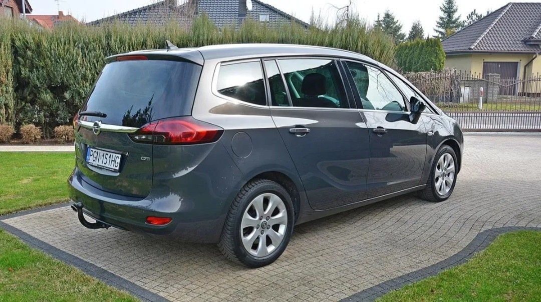 Opel Zafira Tourer 2.0