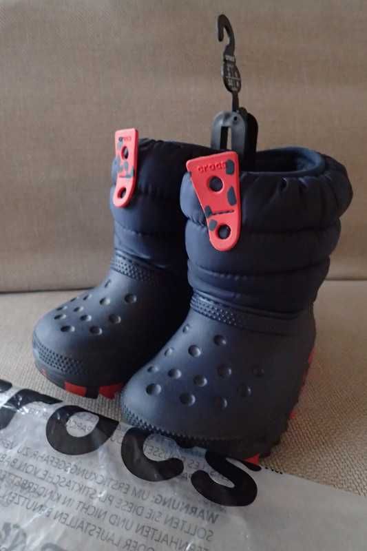 CROCS classic neo puff C6 22-23 śniegowce