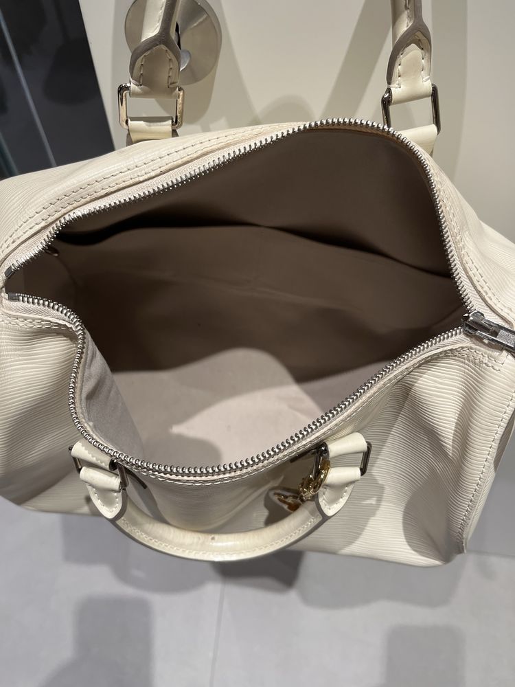 Mala baú Louis Vuitton