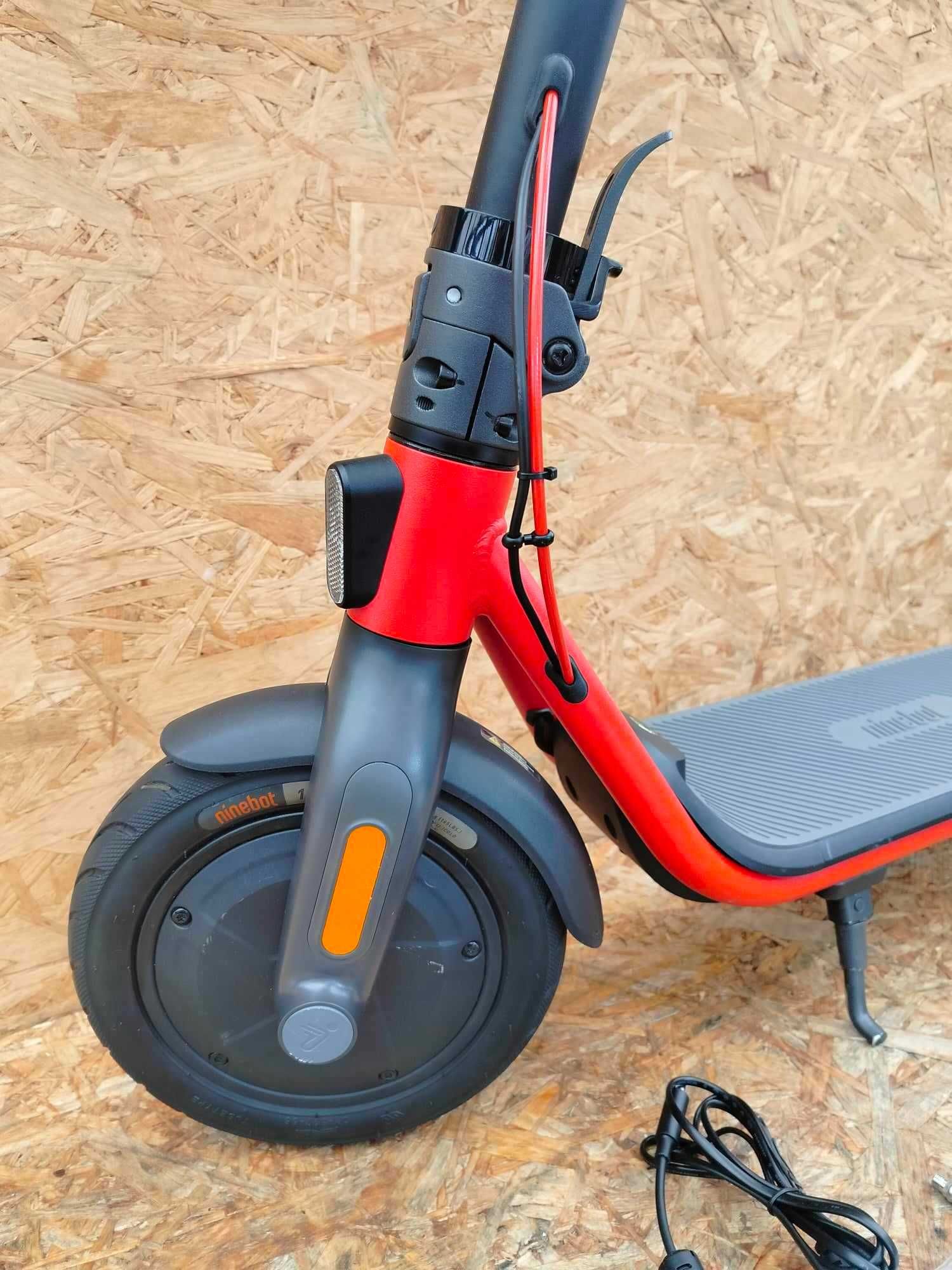 Hulajnoga elektryczna Segway Ninebot D38E