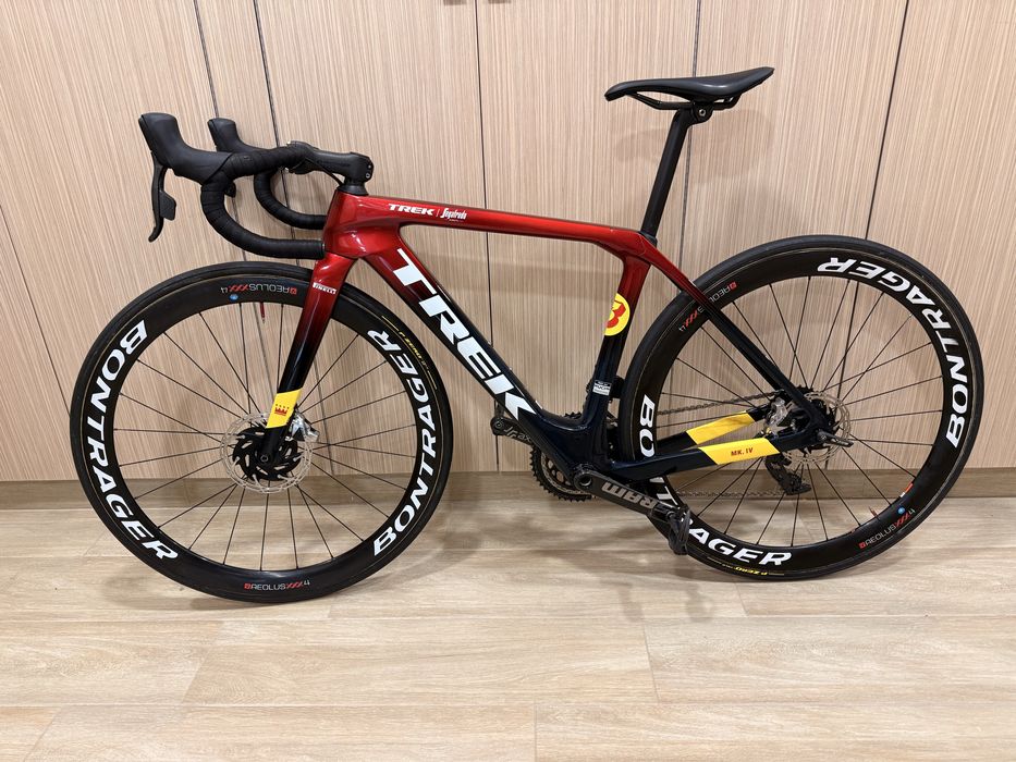 Trek Domane SLR9 AXS