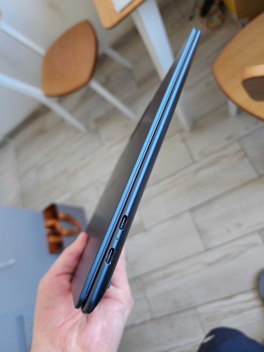 LENOVO Yoga Slim 7 14Q8X9 14.5" OLED 3K 90Hz Snapdragon X Elite 16/512