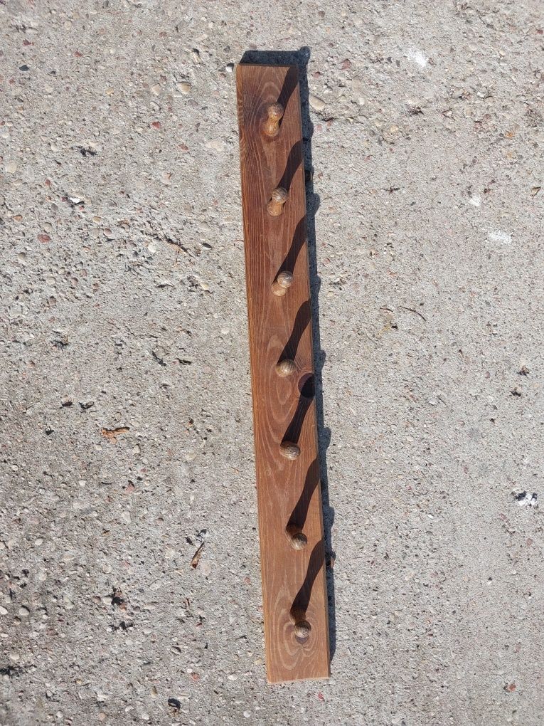 Wieszak drewniany szer. 77 cm