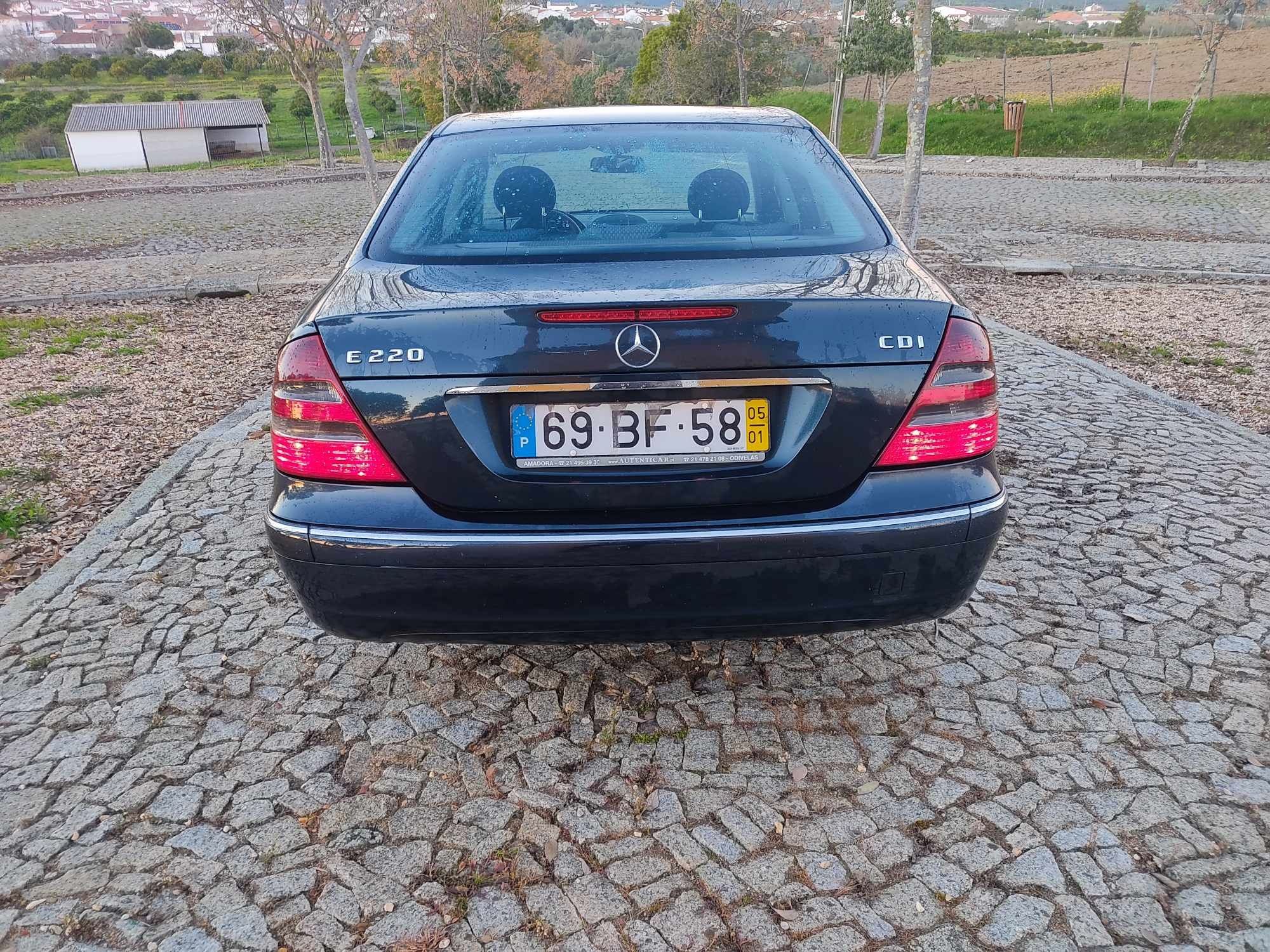 Vendo ou troco mercedes do ano 2005