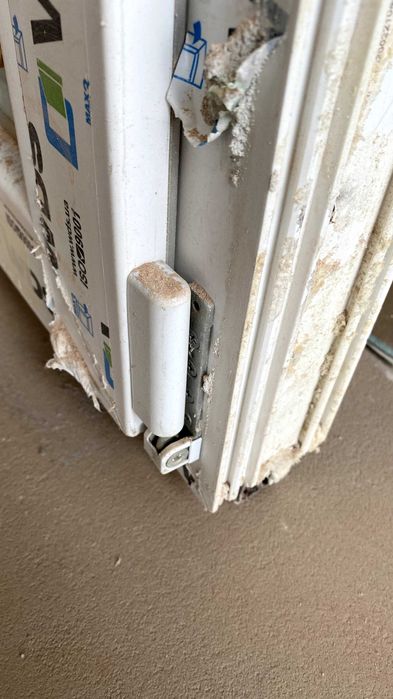 пластикові балконні двері WDS 80/240 однокамерні