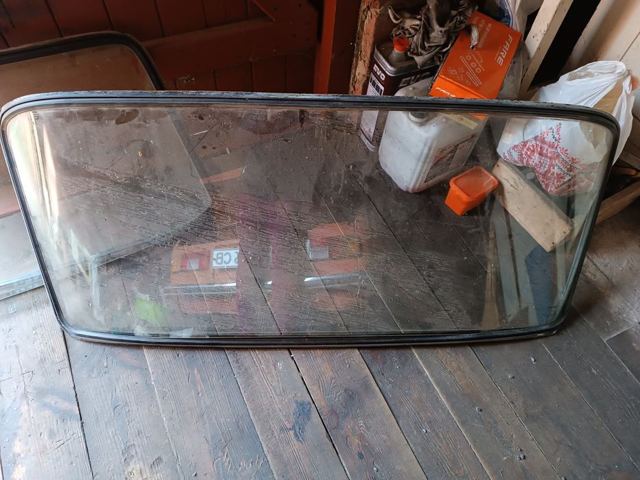 Стекло ваз 2101 переднє +заднє
