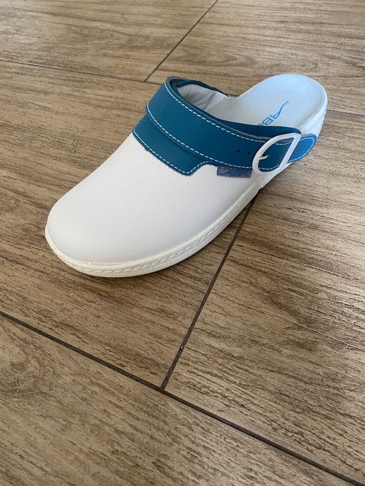 Робоче взуття (молдавська фірма)