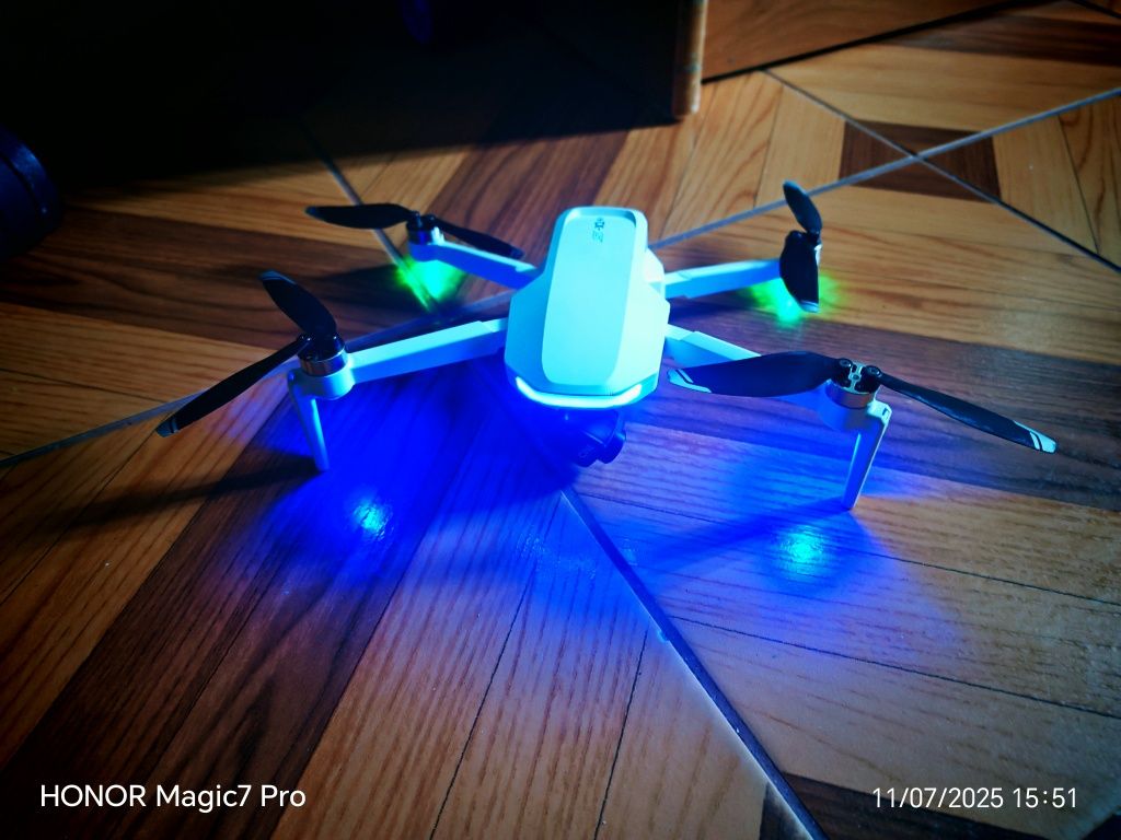 Najlepszy dron do 500zł z kamerką X1  One + aparatura