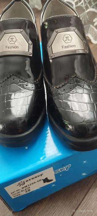 Туфлі 32 розмір лаковані